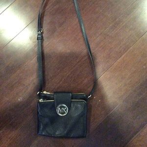 Michael kors crossbody bag